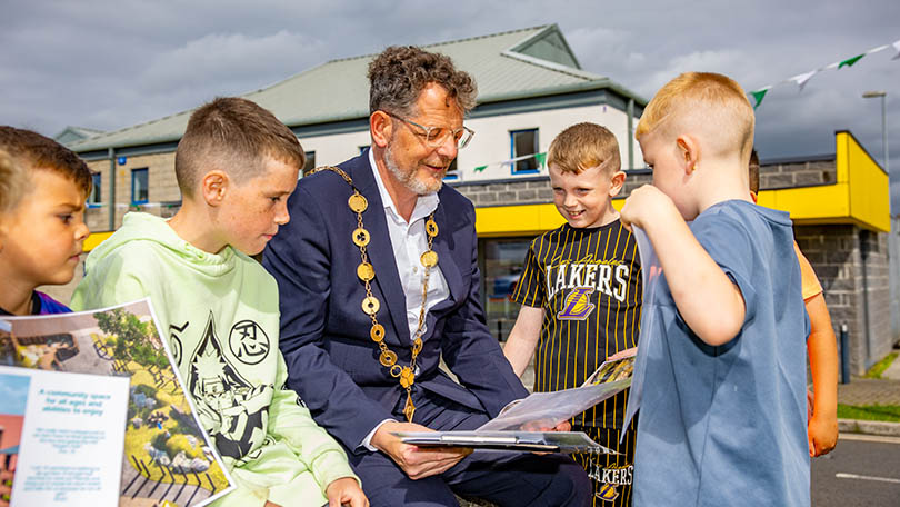 Mayor of Limerick John Moran, with local children from Le Cheile National School. Photo: Kieran Ryan Benson